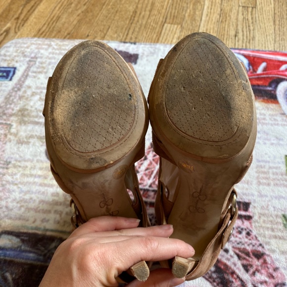 Heels - Picture 5 of 5